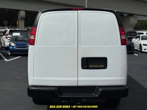 Used 2026 Chevrolet Express 2500 w/ Driver Convenience Package RWD image 6