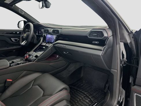 Used 2024 Lamborghini Urus S AWD/4WD image 32