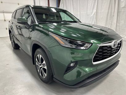 Used 2025 Toyota Highlander XLE