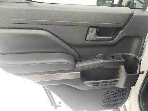 Used 2025 Toyota 4Runner SR5 RWD image 9