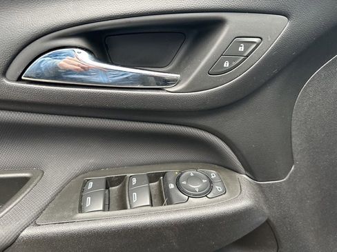 Used 2024 Chevrolet Equinox RS w/ RS Leather Package image 16