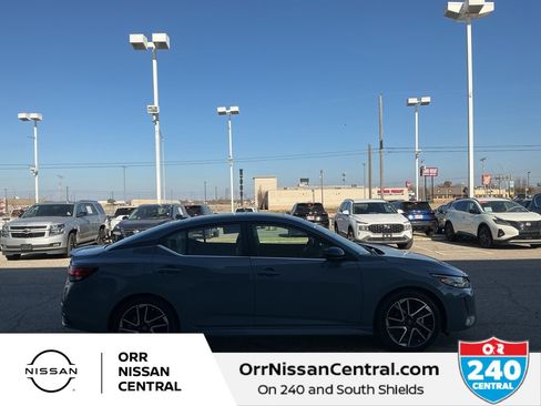 Certified 2025 Nissan Sentra SR w/ SR Premium Package image 4