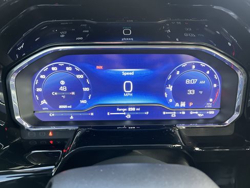 Used 2023 Chevrolet Silverado 1500 LTZ w/ Technology Package image 21