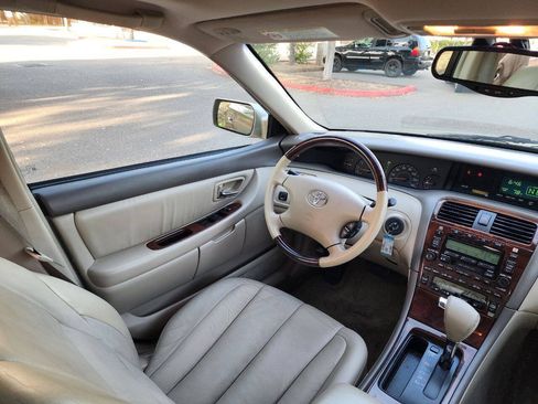 Used 2003 Toyota Avalon XLS FWD image 17