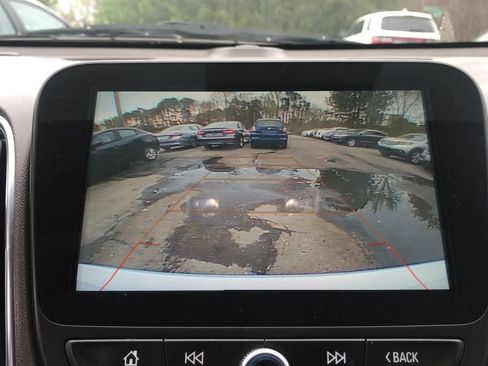 Used 2018 Chevrolet Malibu Premier w/ Premier Sun and Wheel Package image 37