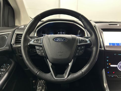 Used 2020 Ford Edge Titanium w/ Equipment Group 301A image 13