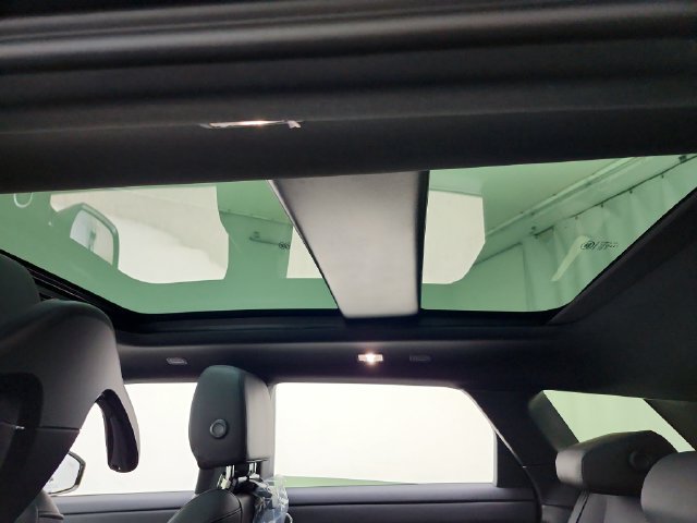 New 2026 Land Rover Range Rover Evoque S AWD/4WD image 22