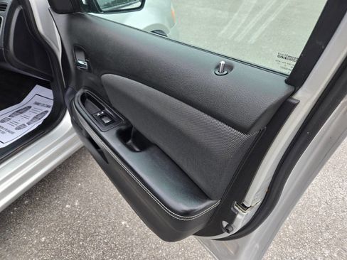 Used 2012 Dodge Avenger SXT image 24