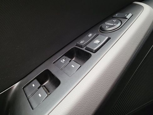 Used 2022 Hyundai Ioniq Blue FWD image 27
