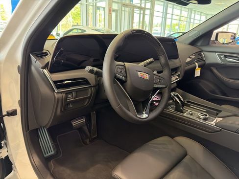 Used 2025 Cadillac CT5 Sport RWD image 10