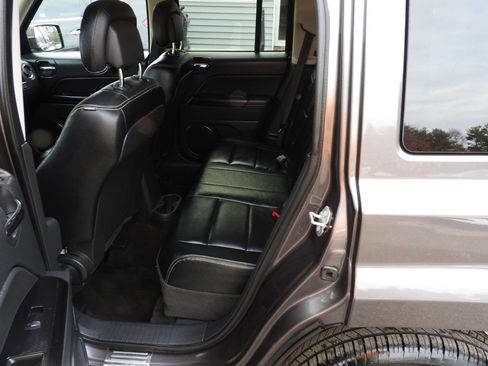 Used 2015 Jeep Patriot Sport w/ Power Value Group image 7