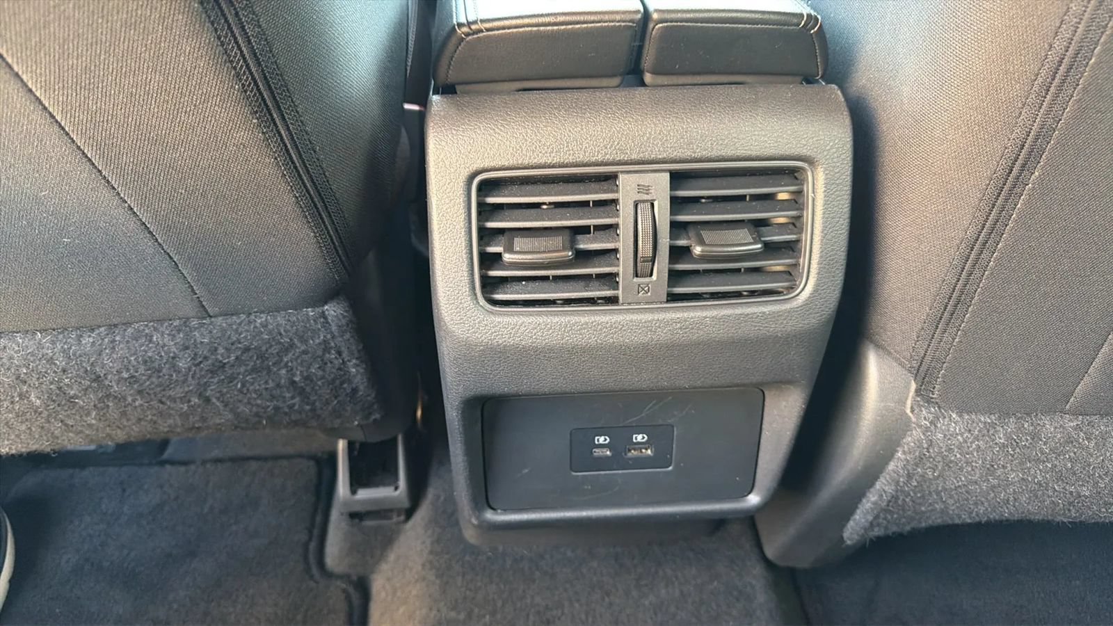 Used 2023 Nissan Rogue SV FWD image 24