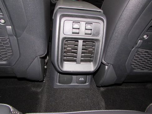 New 2025 Ford Bronco Badlands image 26