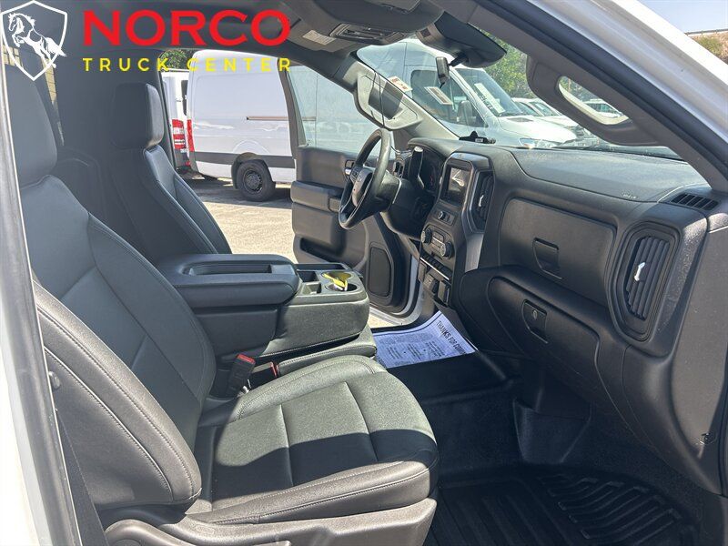 Used 2022 Chevrolet Silverado 1500 W/T w/ WT Value Package AWD/4WD image 12