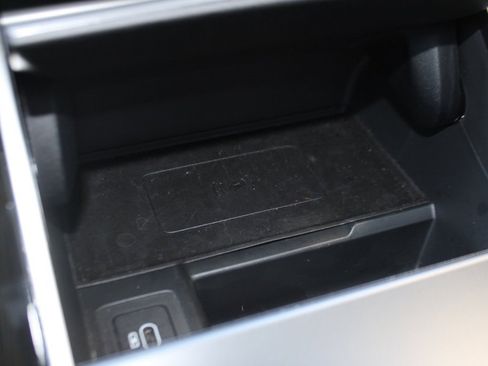 Used 2024 Land Rover Range Rover Evoque Dynamic SE image 18