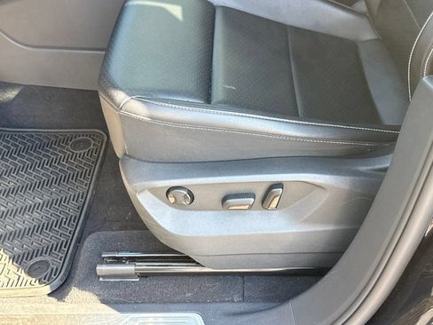 Used 2023 Volkswagen Atlas SE w/ Panoramic Sunroof Package AWD/4WD image 13