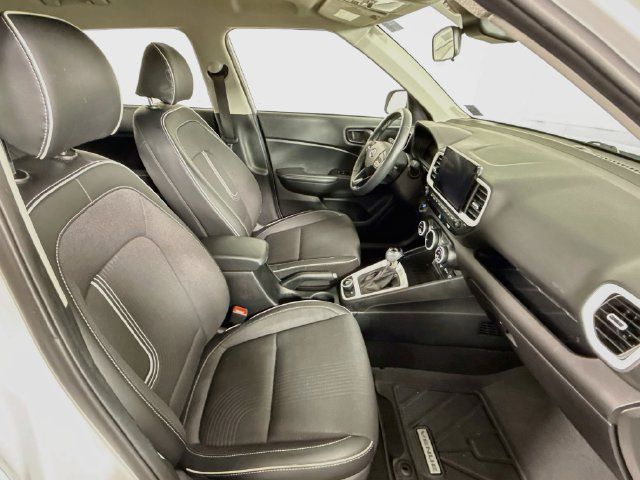 Certified 2024 Hyundai Venue Limited FWD image 29