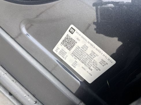 Used 2023 Chevrolet Equinox LT image 19