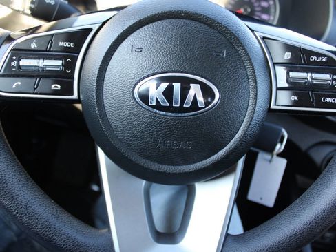 Used 2021 Kia Forte LXS image 14