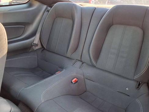 Used 2022 Ford Mustang GT RWD image 17