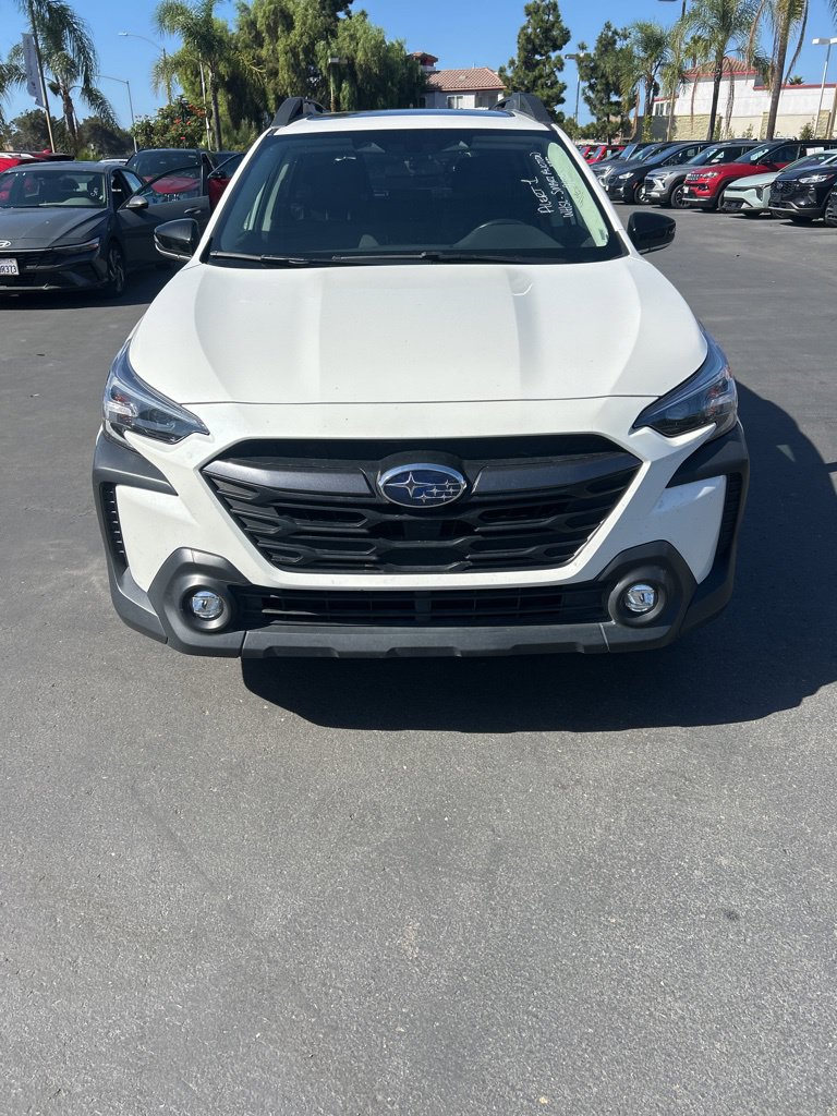 Used 2025 Subaru Outback Premium AWD/4WD image 4