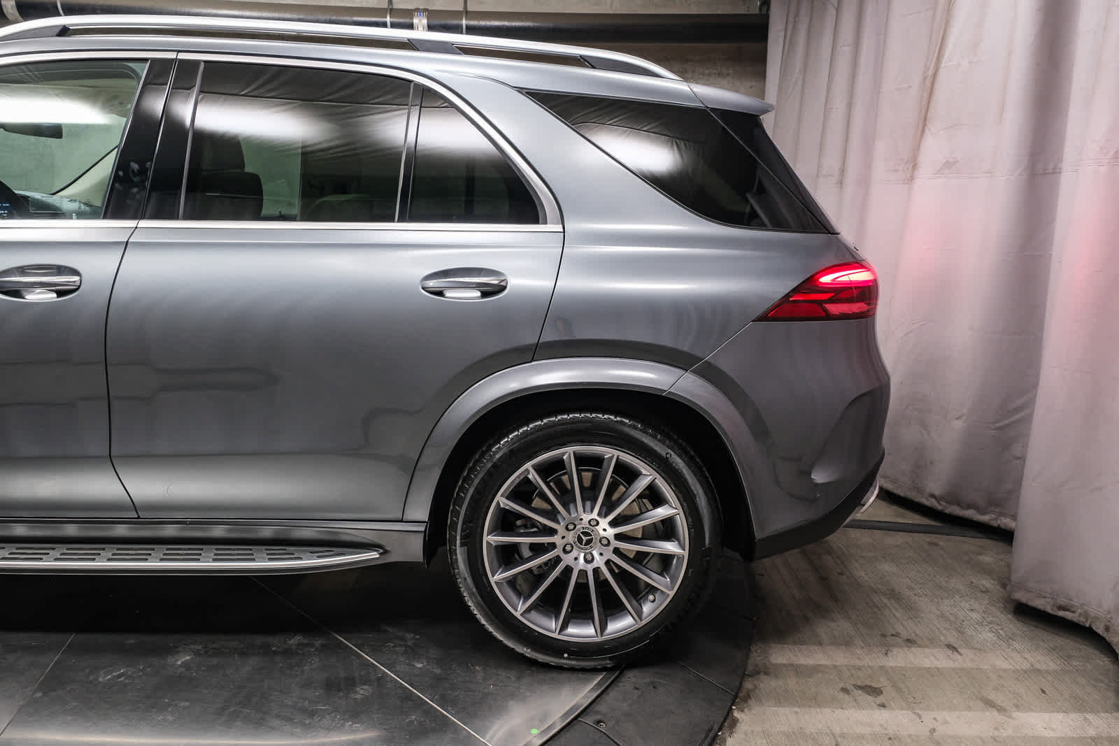 Used 2026 Mercedes-Benz GLE 450 4MATIC image 9