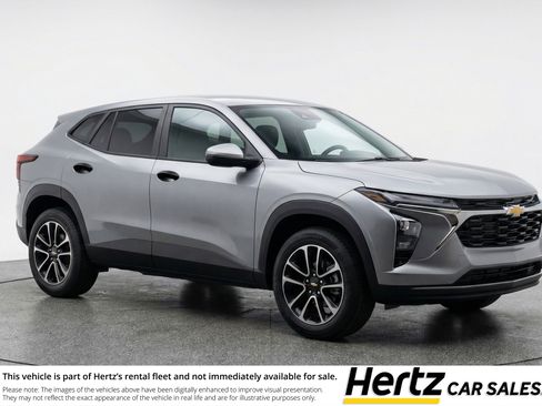 Used 2025 Chevrolet TrailBlazer LT image 1