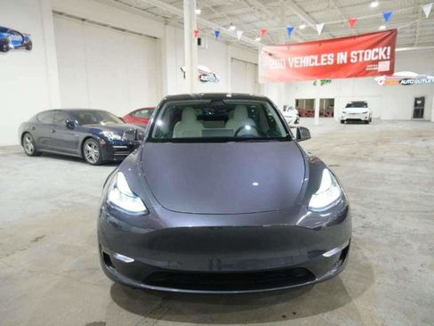 Used 2021 Tesla Model Y Performance image 2