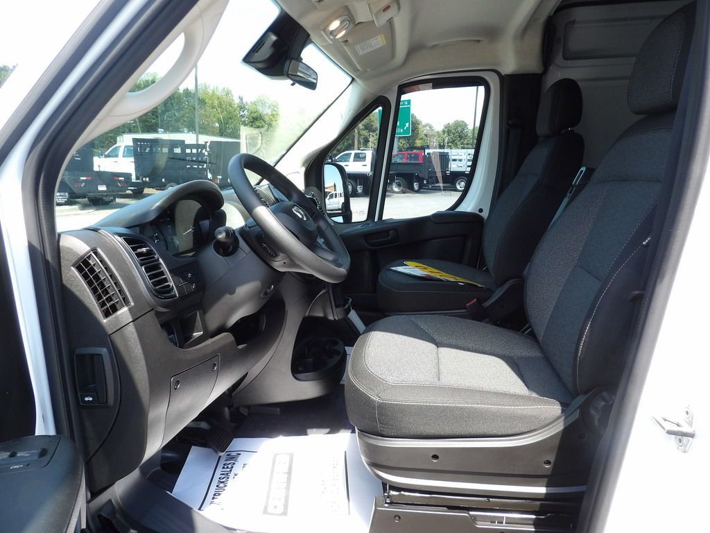 Used 2024 RAM ProMaster 2500 FWD image 17