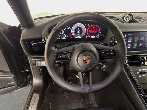 Used 2025 Porsche Panamera 4S AWD/4WD image 46