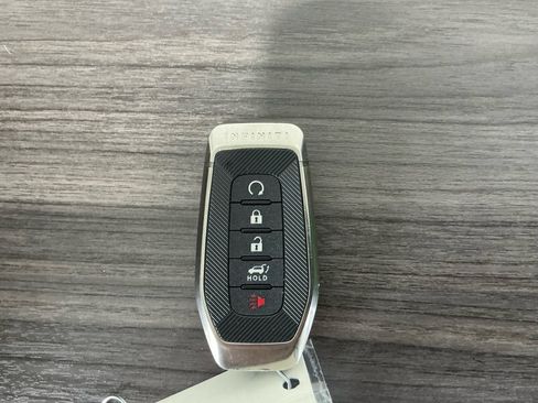 Used 2025 INFINITI QX80 Sensory image 63