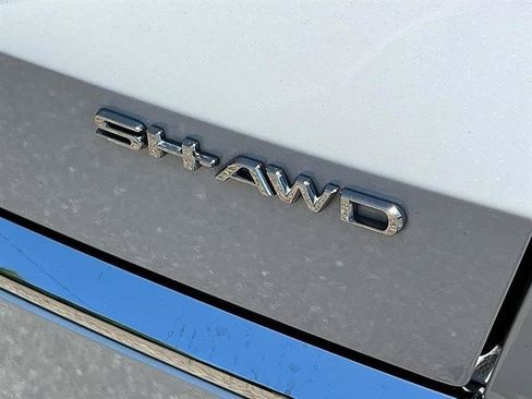 Used 2023 Acura MDX SH-AWD w/ Advance Package image 11