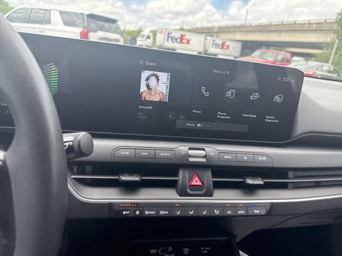 Used 2025 Kia K4 FWD image 25
