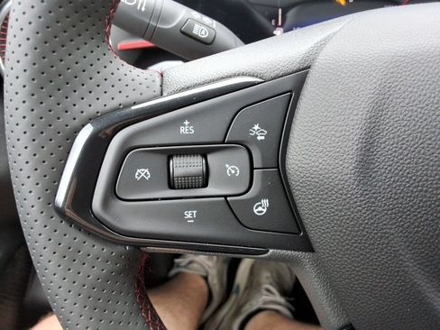 New 2026 Chevrolet Trax RS w/ Sunroof Package FWD image 26