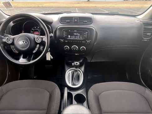 Used 2018 Kia Soul image 12