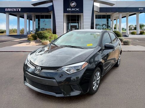 Used 2016 Toyota Corolla LE FWD image 5