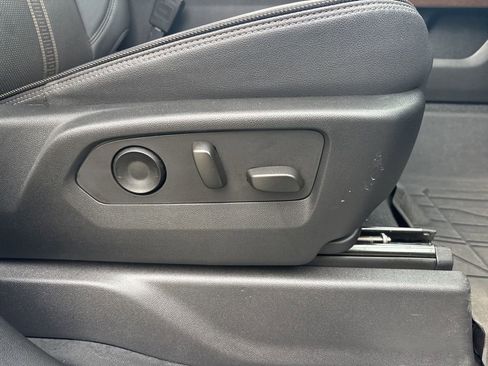 Used 2024 Chevrolet Silverado 3500 High Country w/ High Country Premium Package image 40