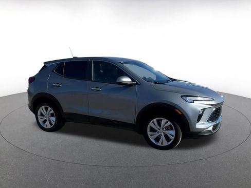 Used 2025 Buick Encore GX Preferred image 2