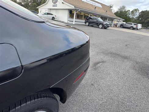 Used 2002 Oldsmobile Aurora 3.5 w/ All Weather Pkg image 15