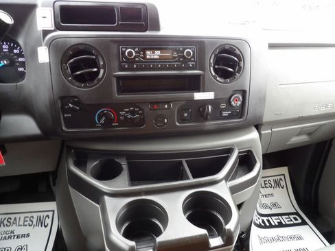 Used 2021 Ford E-350 and Econoline 350 Super Duty RWD image 20
