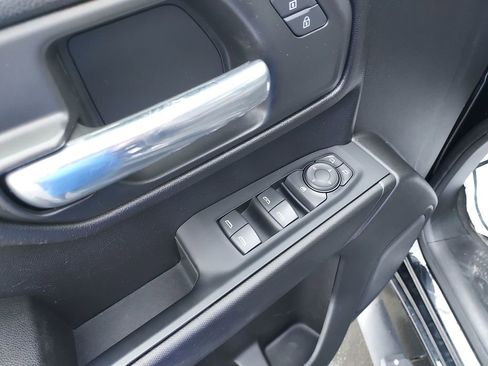 Used 2024 Chevrolet Silverado 1500 Custom image 19