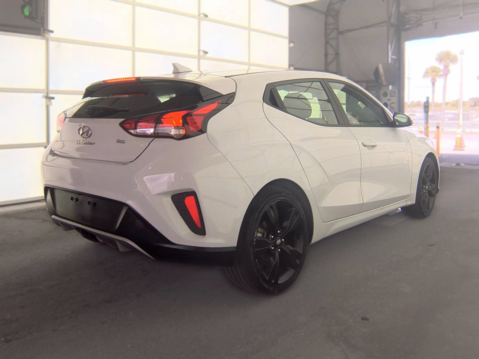 Used 2020 Hyundai Veloster 2.0 FWD image 3