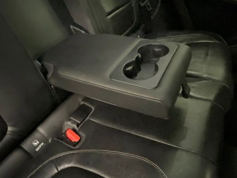 Used 2019 Jaguar F-PACE S image 43