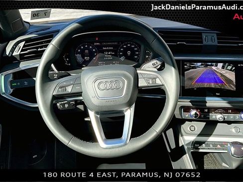 Used 2025 Audi Q3 2.0T Premium w/ Convenience Package image 5