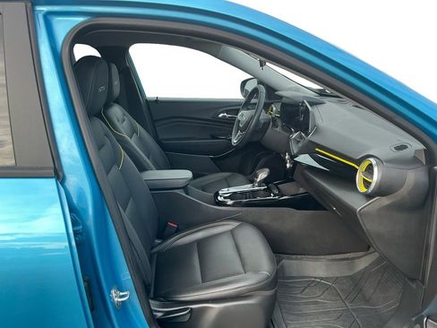 Used 2025 Chevrolet Trax ACTIV w/ Driver Confidence Package image 22