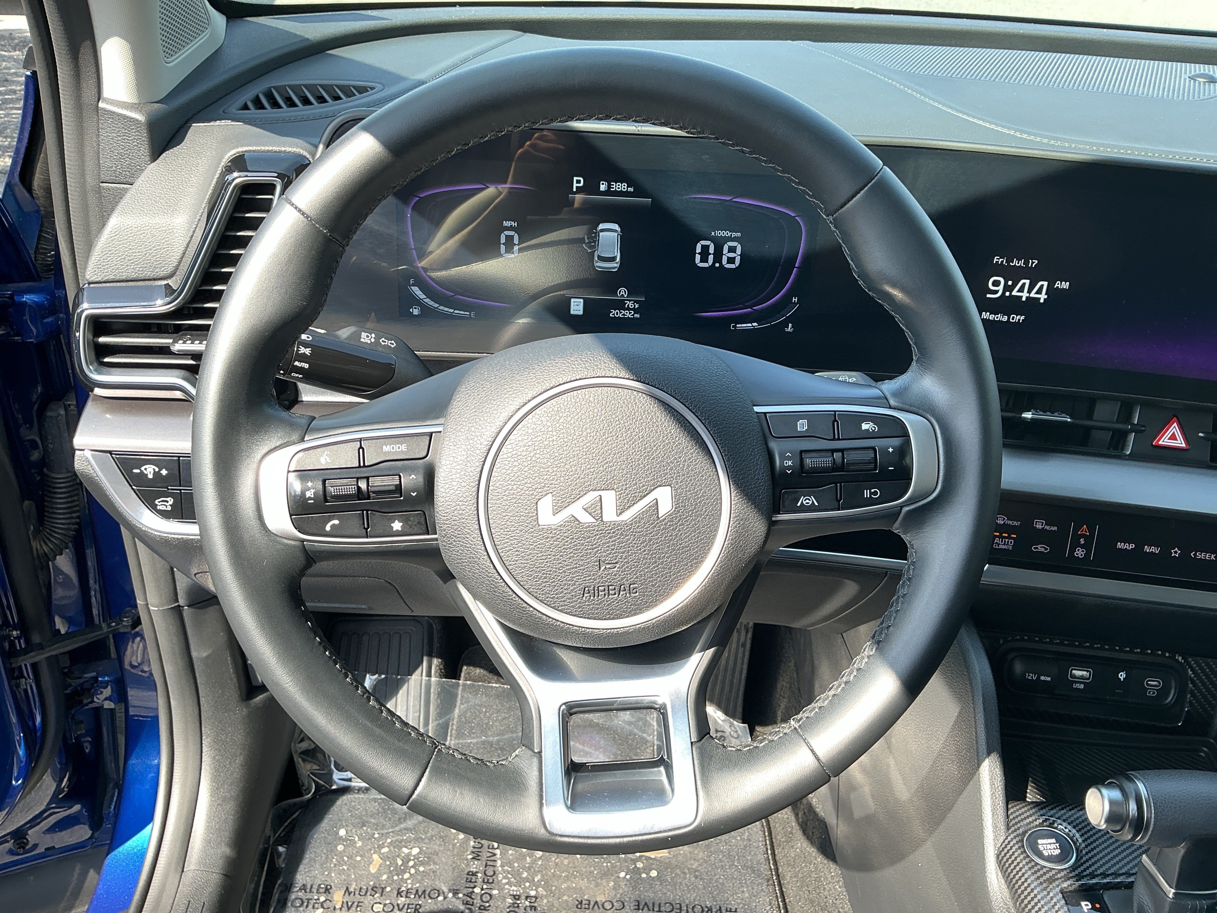Certified 2025 Kia Sportage EX w/ Premium Package AWD/4WD image 14