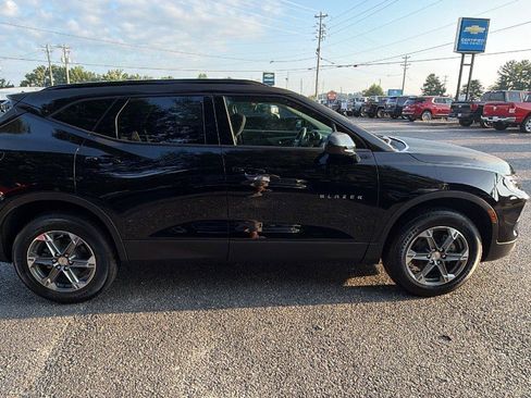 New 2026 Chevrolet Blazer LT w/ Convenience Package FWD image 6