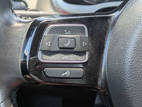 Used 2019 Volkswagen Beetle 2.0T S FWD image 20