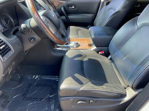 Used 2016 INFINITI QX80 Limited w/ All Season Package image 11