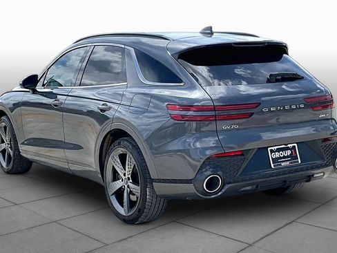 Used 2022 Genesis GV70 3.5T Sport w/ Sport Prestige Package AWD/4WD image 11